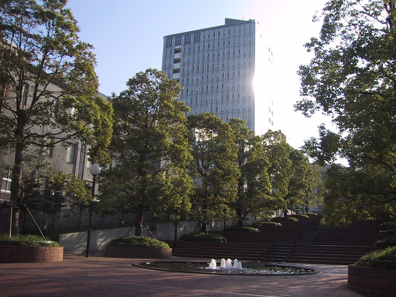 東洋大学