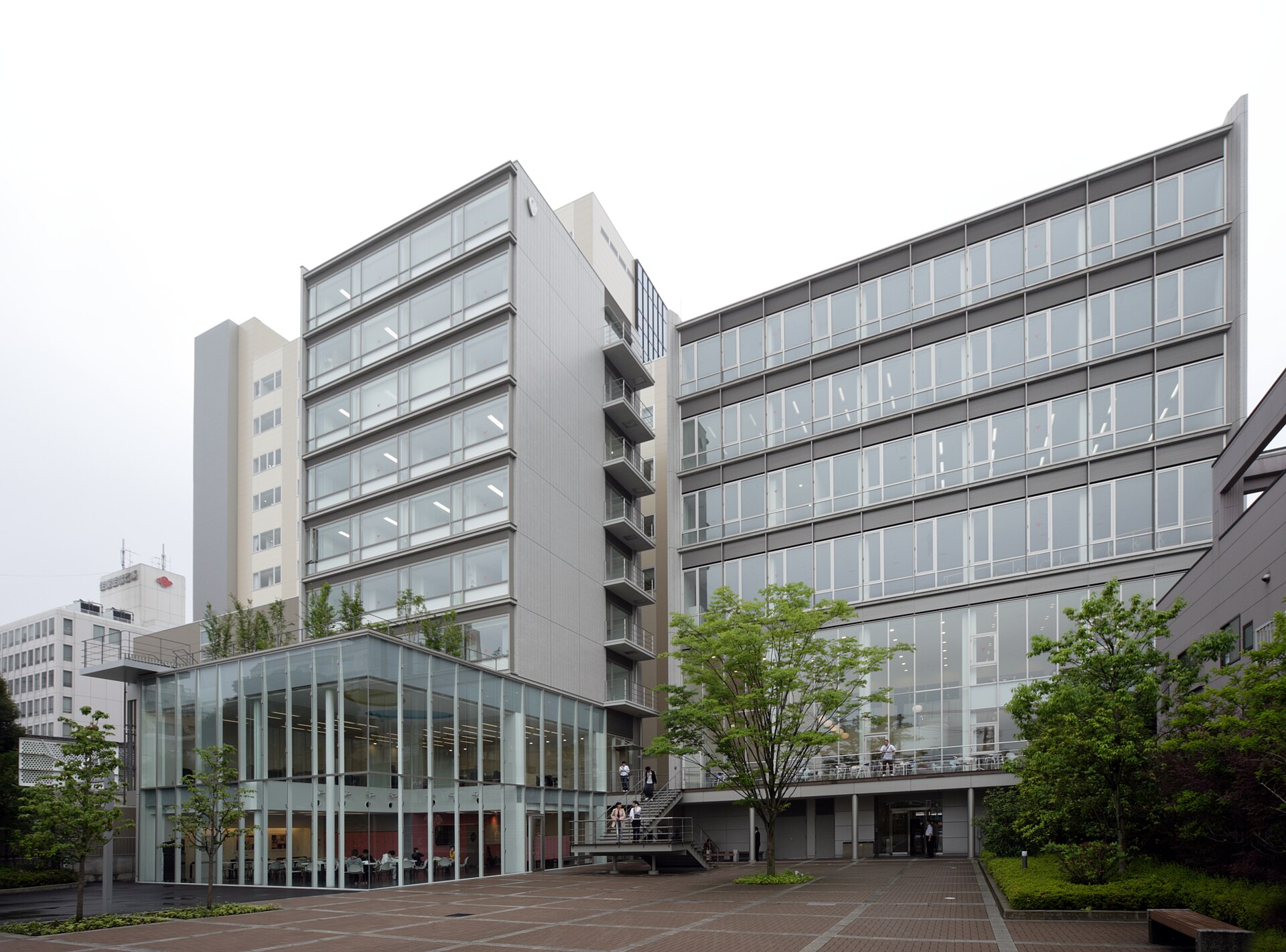 宇都宮共和大学